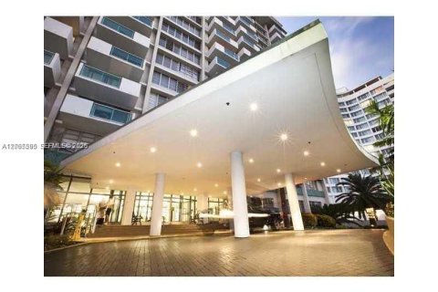 Copropriété à louer à Miami Beach, Floride: 50.45 m2 № 2387142 - photo 12
