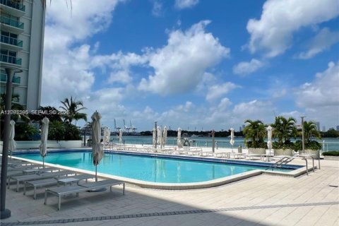 Copropriété à louer à Miami Beach, Floride: 50.45 m2 № 2387142 - photo 15