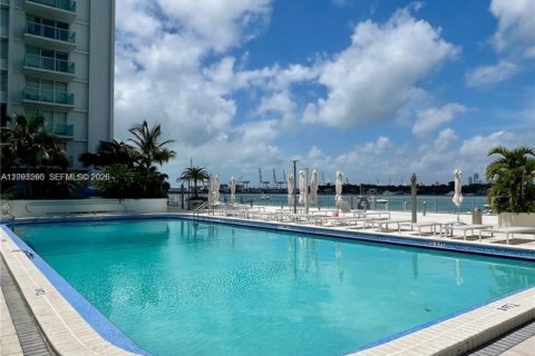 Copropriété à louer à Miami Beach, Floride: 50.45 m2 № 2387142 - photo 17