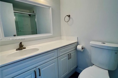 Copropriété à louer à Miami Beach, Floride: 50.45 m2 № 2387142 - photo 10