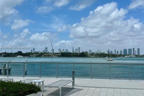 Copropriété à louer à Miami Beach, Floride: 50.45 m2 № 2387142 - photo 19