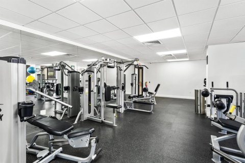 Condo in West Palm Beach, Florida, 2 bedrooms № 2240572 - photo 29
