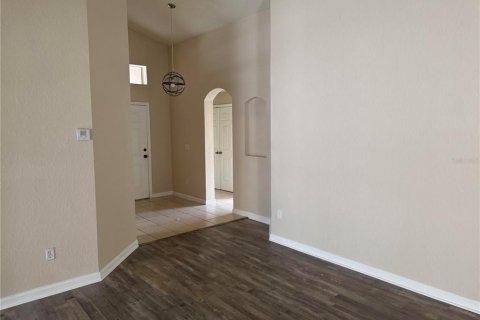 Villa ou maison à louer à Kissimmee, Floride: 3 chambres, 162.21 m2 № 2412709 - photo 9