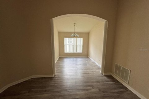 Villa ou maison à louer à Kissimmee, Floride: 3 chambres, 162.21 m2 № 2412709 - photo 2