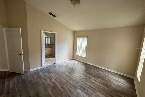 Villa ou maison à louer à Kissimmee, Floride: 3 chambres, 162.21 m2 № 2412709 - photo 18