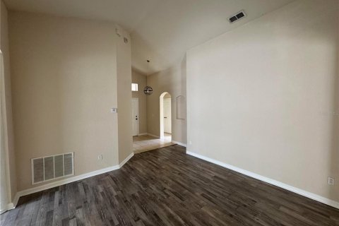 Villa ou maison à louer à Kissimmee, Floride: 3 chambres, 162.21 m2 № 2412709 - photo 10