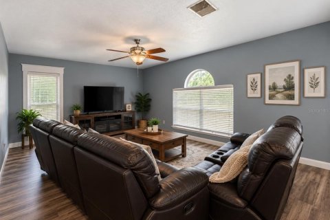 Casa en venta en Ocala, Florida, 5 dormitorios, 206.24 m2 № 2354742 - foto 6
