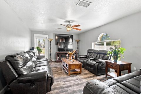 Casa en venta en Ocala, Florida, 5 dormitorios, 206.24 m2 № 2354742 - foto 5