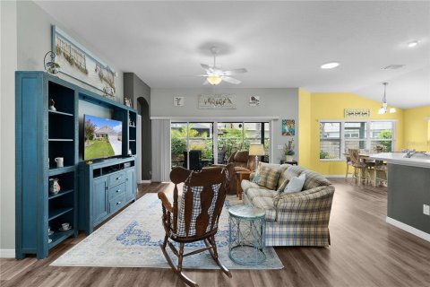 Casa en venta en The Villages, Florida, 3 dormitorios, 172.24 m2 № 1768066 - foto 26
