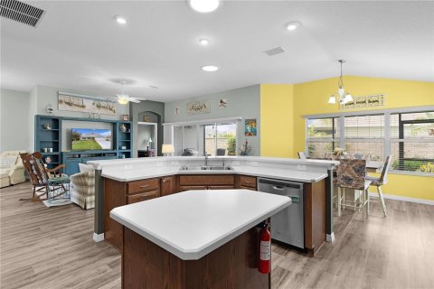 Casa en venta en The Villages, Florida, 3 dormitorios, 172.24 m2 № 1768066 - foto 3