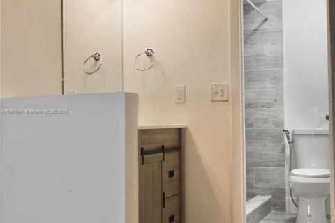 Condo in Miramar, Florida, 2 bedrooms  № 1890461 - photo 11