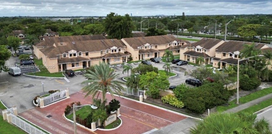 Condo in Miramar, Florida, 2 bedrooms  № 1890461