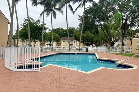 Condo in Miramar, Florida, 2 bedrooms  № 1890461 - photo 21