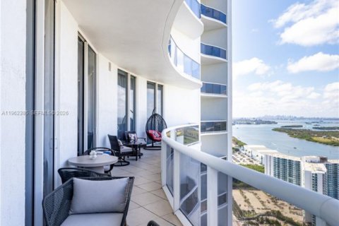 Condo in Sunny Isles Beach, Florida, 2 bedrooms № 2080932 - photo 26