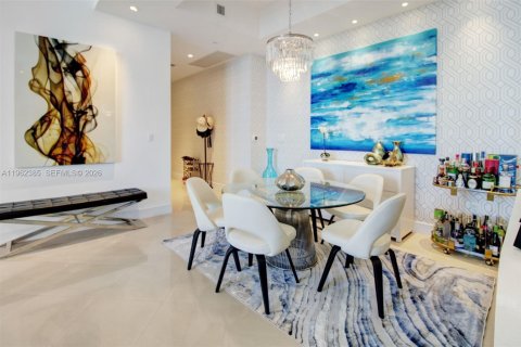 Condo in Sunny Isles Beach, Florida, 2 bedrooms № 2080932 - photo 4