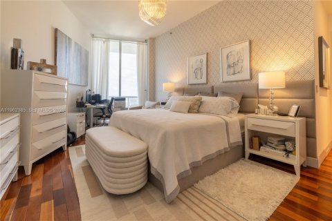 Condo in Sunny Isles Beach, Florida, 2 bedrooms № 2080932 - photo 18