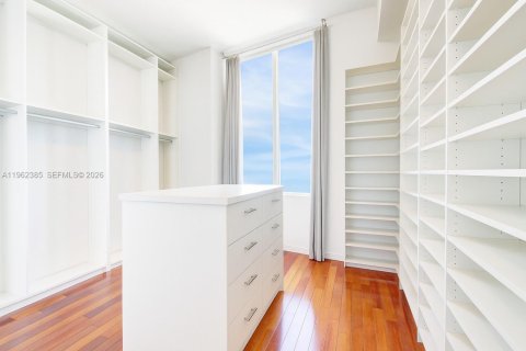 Condo in Sunny Isles Beach, Florida, 2 bedrooms № 2080932 - photo 17