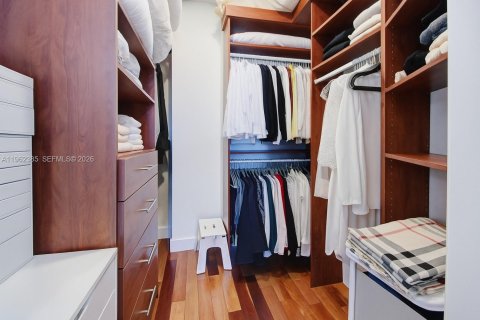 Condo in Sunny Isles Beach, Florida, 2 bedrooms № 2080932 - photo 20