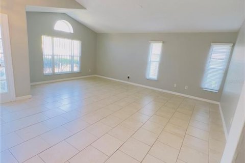 Villa ou maison à louer à Groveland, Floride: 4 chambres, 183.48 m2 № 1911818 - photo 6