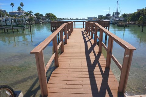 Copropriété à vendre à Treasure Island, Floride: 1 chambre, 44.59 m2 № 1686949 - photo 28