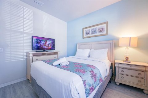 Casa en venta en Kissimmee, Florida, 8 dormitorios, 375.42 m2 № 2258844 - foto 7