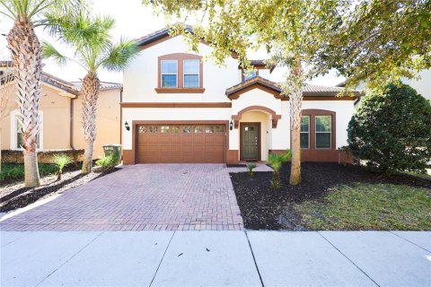 House in Kissimmee, Florida 8 bedrooms, 375.42 sq.m. № 2258844