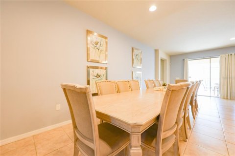 Casa en venta en Kissimmee, Florida, 8 dormitorios, 375.42 m2 № 2258844 - foto 22