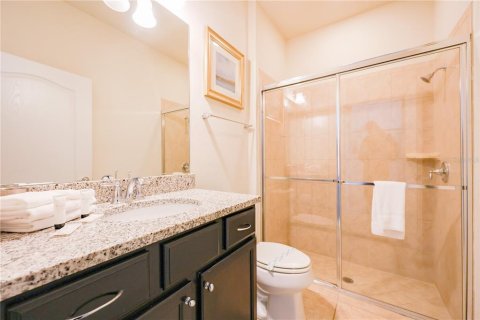 Casa en venta en Kissimmee, Florida, 8 dormitorios, 375.42 m2 № 2258844 - foto 9