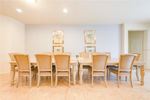 Casa en venta en Kissimmee, Florida, 8 dormitorios, 375.42 m2 № 2258844 - foto 20