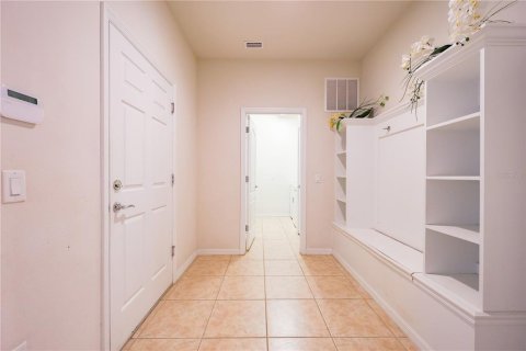 Casa en venta en Kissimmee, Florida, 8 dormitorios, 375.42 m2 № 2258844 - foto 10