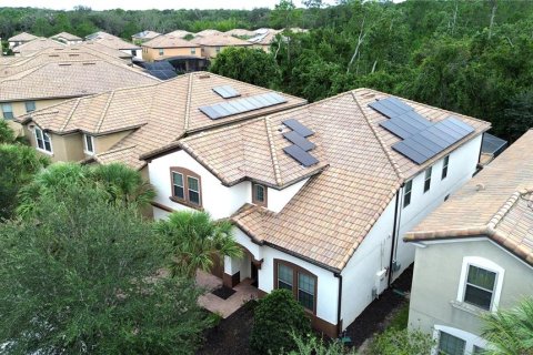 Casa en venta en Kissimmee, Florida, 8 dormitorios, 375.42 m2 № 2258844 - foto 3