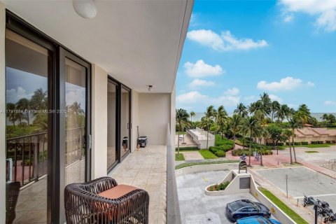 Condominio en alquiler en Miami Beach, Florida, 1 dormitorio, 88.81 m2 № 1958274 - foto 3