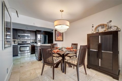 Condominio en alquiler en Miami Beach, Florida, 1 dormitorio, 88.81 m2 № 1958274 - foto 8