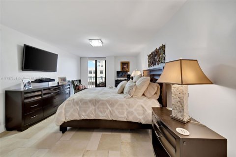 Condominio en alquiler en Miami Beach, Florida, 1 dormitorio, 88.81 m2 № 1958274 - foto 16