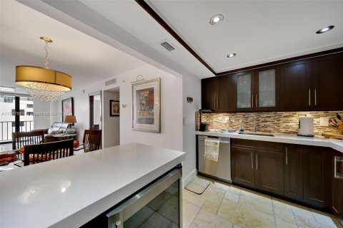 Condominio en alquiler en Miami Beach, Florida, 1 dormitorio, 88.81 m2 № 1958274 - foto 11