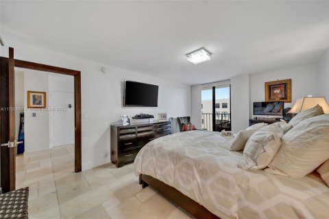 Condominio en alquiler en Miami Beach, Florida, 1 dormitorio, 88.81 m2 № 1958274 - foto 18