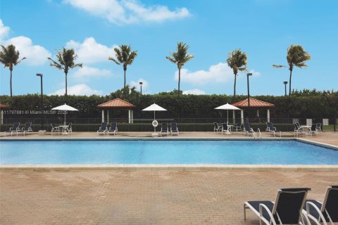 Condominio en alquiler en Miami Beach, Florida, 1 dormitorio, 88.81 m2 № 1958274 - foto 24