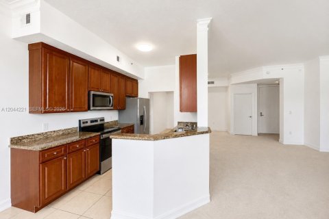Condo in Aventura, Florida, 2 bedrooms  № 2244979 - photo 5