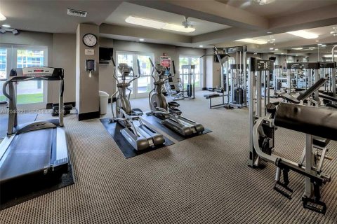 Condo in Aventura, Florida, 2 bedrooms  № 2244979 - photo 21