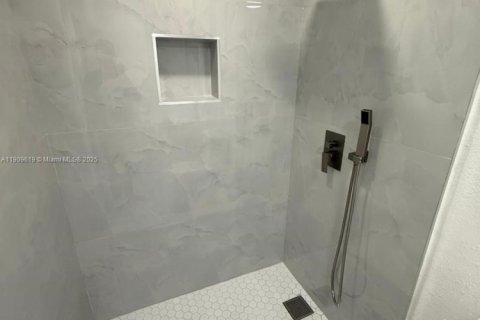 Villa ou maison à louer à Miramar, Floride: 1 chambre № 1965352 - photo 3