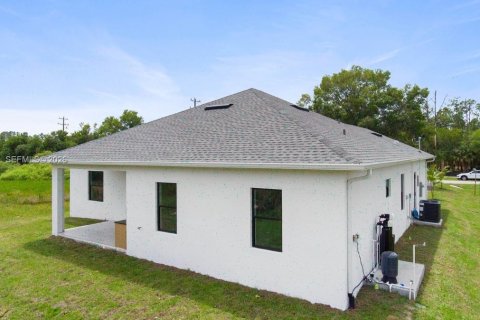 Villa ou maison à vendre à Naples, Floride: 3 chambres, 168.34 m2 № 2084807 - photo 24
