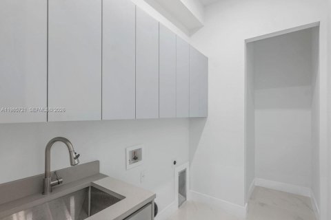 Villa ou maison à vendre à Naples, Floride: 3 chambres, 168.34 m2 № 2084807 - photo 18