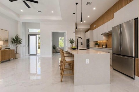 Villa ou maison à vendre à Naples, Floride: 3 chambres, 168.34 m2 № 2084807 - photo 11