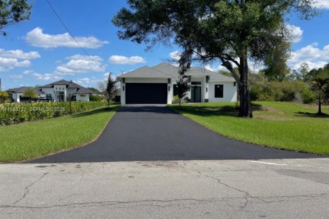 Villa ou maison à vendre à Naples, Floride: 3 chambres, 168.34 m2 № 2084807 - photo 2
