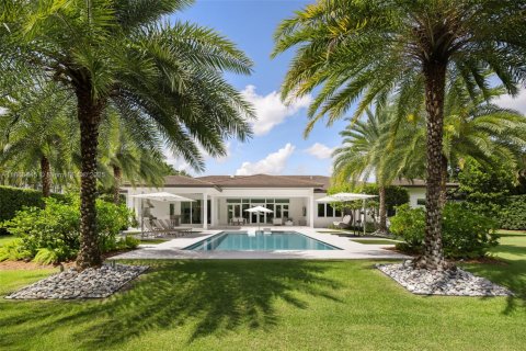 House in Pinecrest, Florida 6 bedrooms, 553.79 sq.m. № 1891247 - photo 28