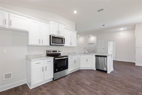 House in Palm Coast, Florida 3 bedrooms, 139.82 sq.m. № 1785364 - photo 13