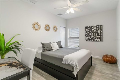 House in Lake Worth, Florida 3 bedrooms, 129.04 sq.m. № 1679242 - photo 14