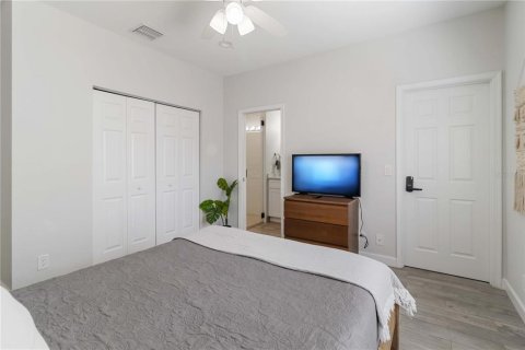 House in Lake Worth, Florida 3 bedrooms, 129.04 sq.m. № 1679242 - photo 23