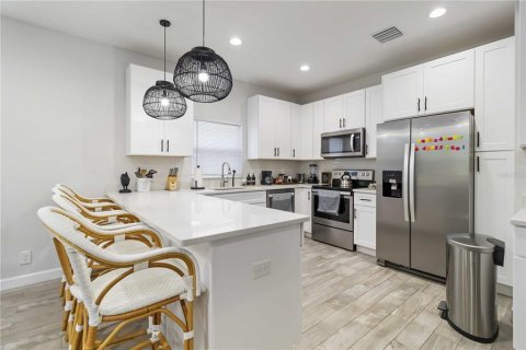 House in Lake Worth, Florida 3 bedrooms, 129.04 sq.m. № 1679242 - photo 8