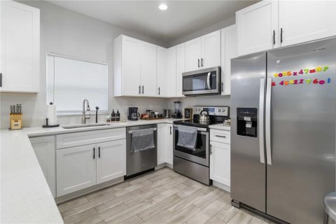 House in Lake Worth, Florida 3 bedrooms, 129.04 sq.m. № 1679242 - photo 12